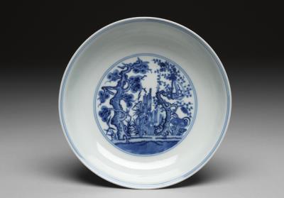 图片[3]-Dish with decoration of pine, bamboo, and plum and court ladies in underglaze blue, Ming dynasty, Jiajing reign (1522-1566)-China Archive